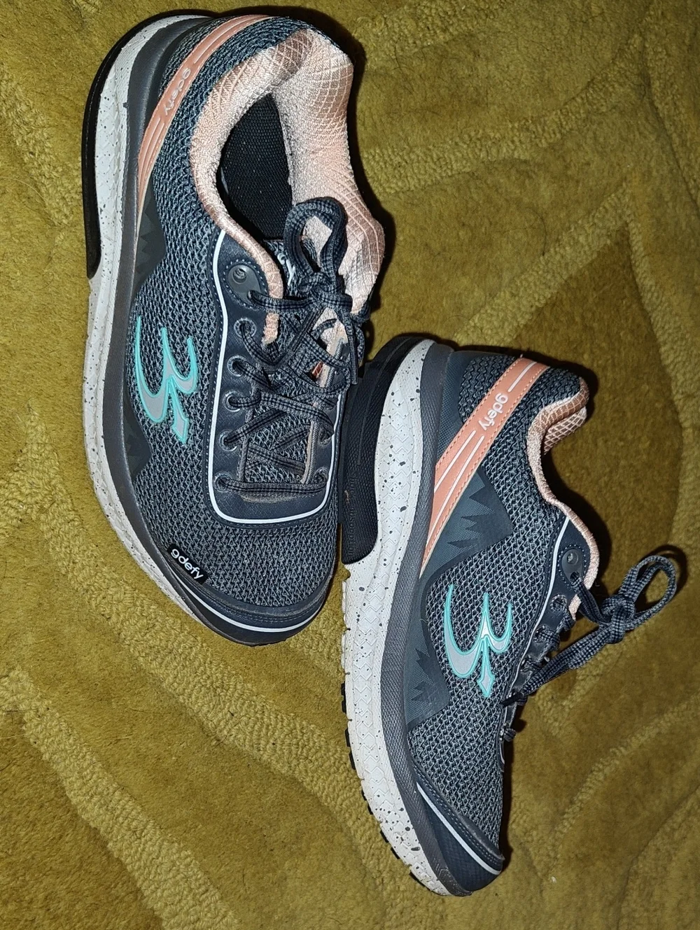 Lightweight Walking Shoes 👟